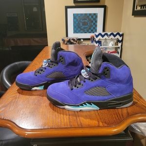 Jordan 5 alternate grade - Size 9.5
